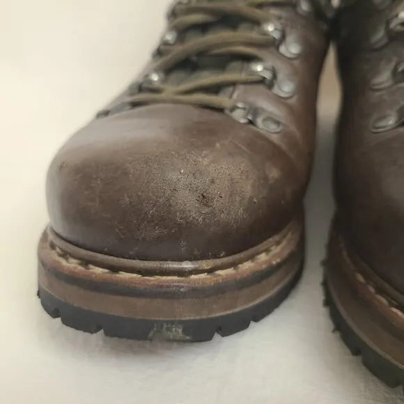 Mens HanWag Tashi Hiking Boots Size: 9.5 Color: Brown