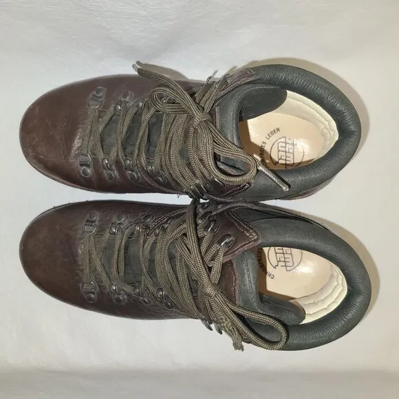 Mens HanWag Tashi Hiking Boots Size: 9.5 Color: Brown