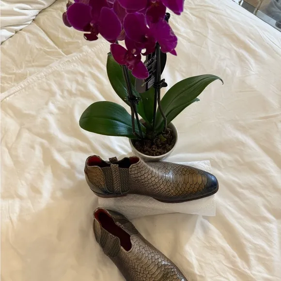 Men's Leather Boots Made In Italy Size 42