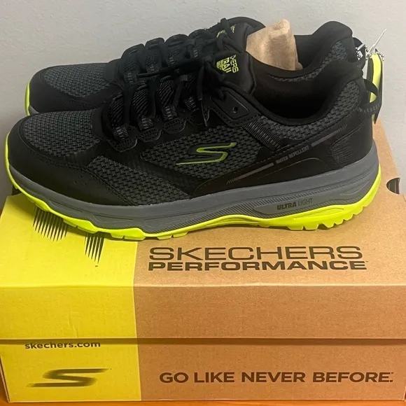 Men’s Skechers Go Run Trail Altitude Shoe Black/Lime Size 8.5 NIB