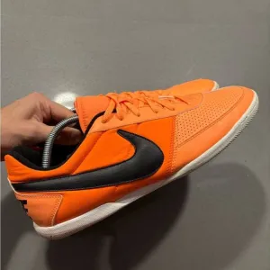 Men’s Orange Nike Davinho Futsal Indoor Soccer Shoes Cleats Size 13 Rare