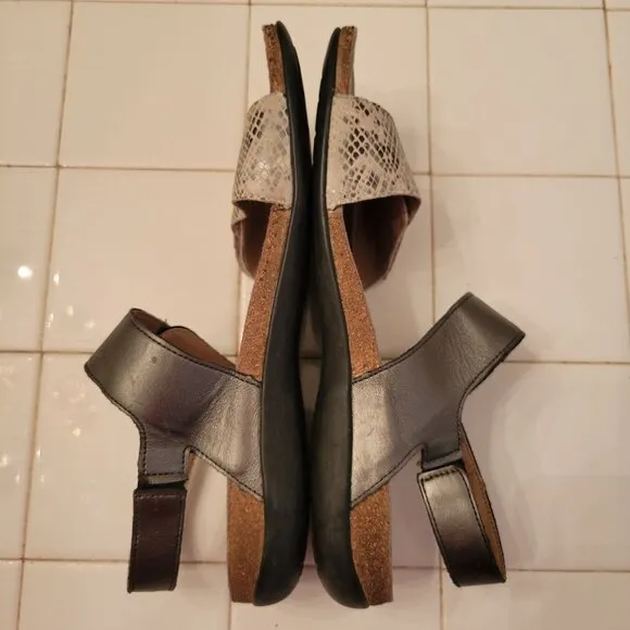 Mephisto Cork Footbed Sandals 10 Snakeskin Print Grey Leather AGAVE Adjustable S