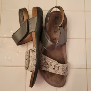 Mephisto Cork Footbed Sandals 10 Snakeskin Print Grey Leather AGAVE Adjustable S