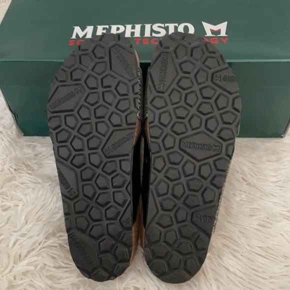 Mephisto Metallic/Patent Leather Sandals