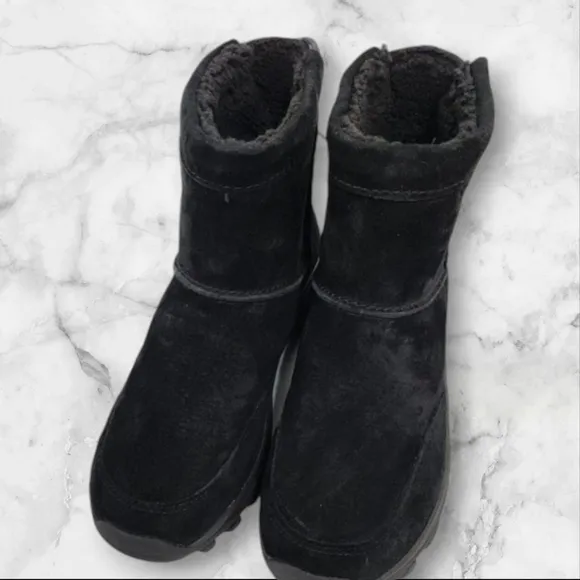 Merrell Suede Black Boots Waterproof Faux Fur Men Size 8.5