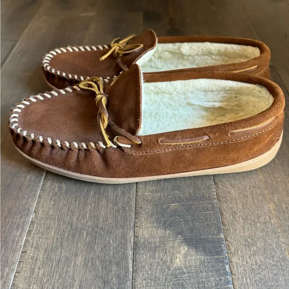 MINNETONKA Suede Leather Size 10 House shoes Slippers Pile Lined Hardsole Comfy
