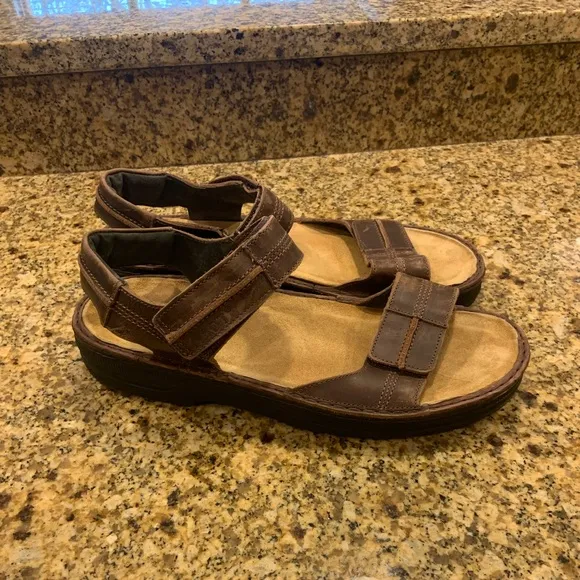 Naot Brown Comfort Ankle Strap Sandals Cork Sole 46 US 13 Israel Walking shoes