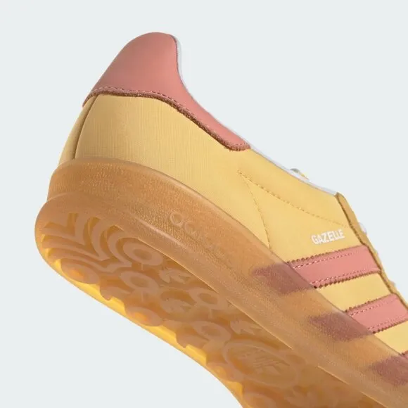 NEW adidas Gazelle Indoor Sneakers Semi Spark For Women 025
