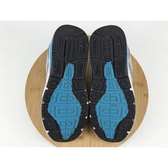 New Balance 1540v3 Womans Size 9 Wide D Silver Blue Running Shoes Sneakers‎
