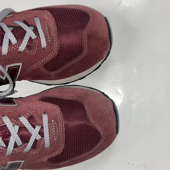 New Balance 574 Classic Suede Unisex Shoes Size 10 Burgundy