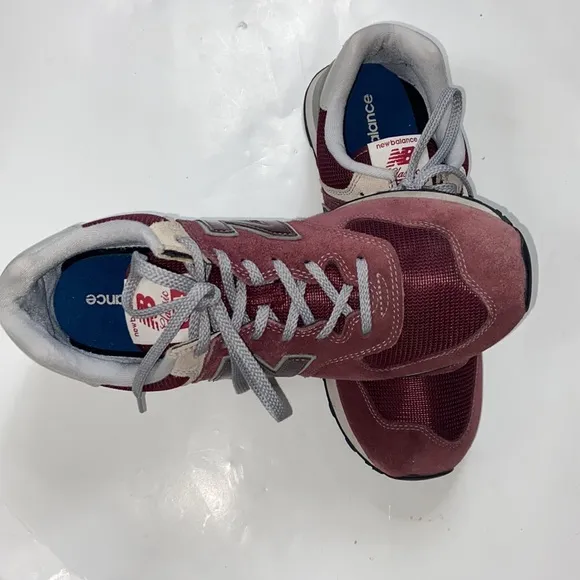 New Balance 574 Classic Suede Unisex Shoes Size 10 Burgundy