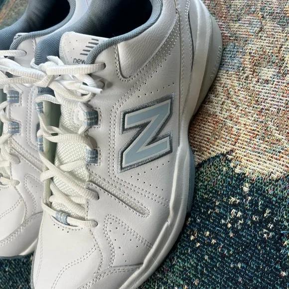 New Balance 608 White   Blue Sneakers Classic Low-Top Design Shoes SZ 9.5 Unworn