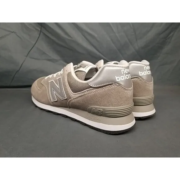 New Balance Boys 574 Athletic Sneakers GC574EVG Grey White Size 6.5 NEW IN BOX!
