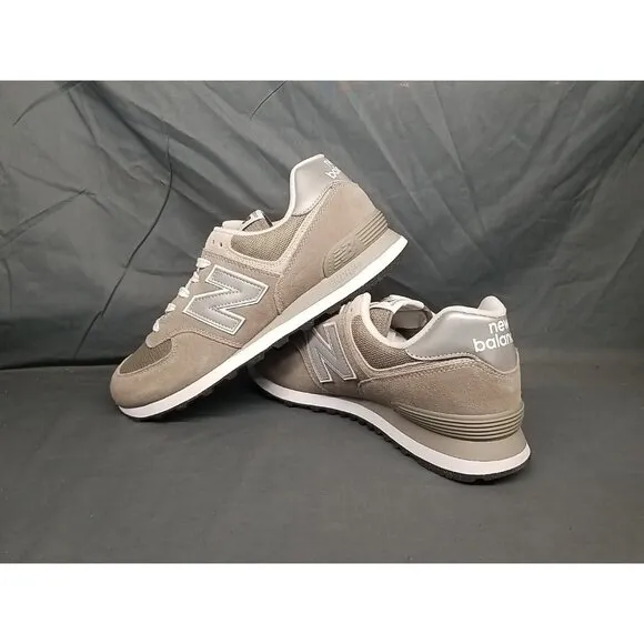 New Balance Boys 574 Athletic Sneakers GC574EVG Grey White Size 6.5 NEW IN BOX!