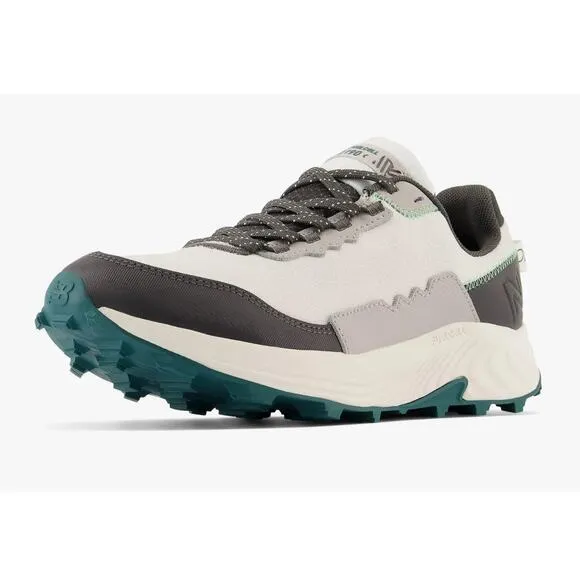 New Balance Fuel Cell 2190 Trail Running Sneaker Suede Mesh White Size 9.5 NIB