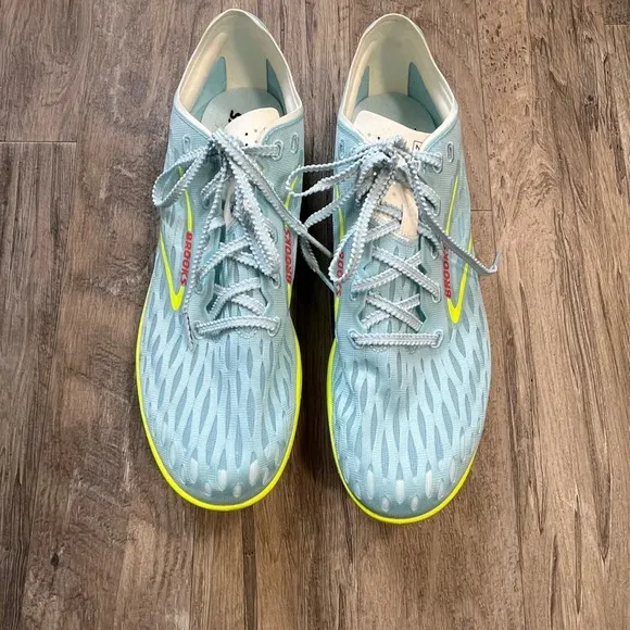 NEW Brooks ELMN8 7 Running Cleats