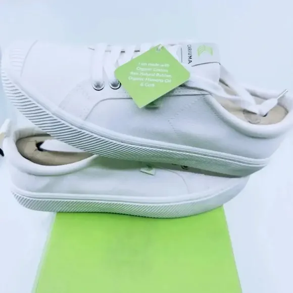 NEW Cariuma Shoes OCA Low Canvas Sneaker Skateboard Lace Top Off-White Mens 8.5