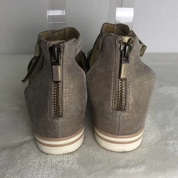 New EILEEN FISHER Women Size 7 Platinum Story Platform Wedge Sandals Zip Straps