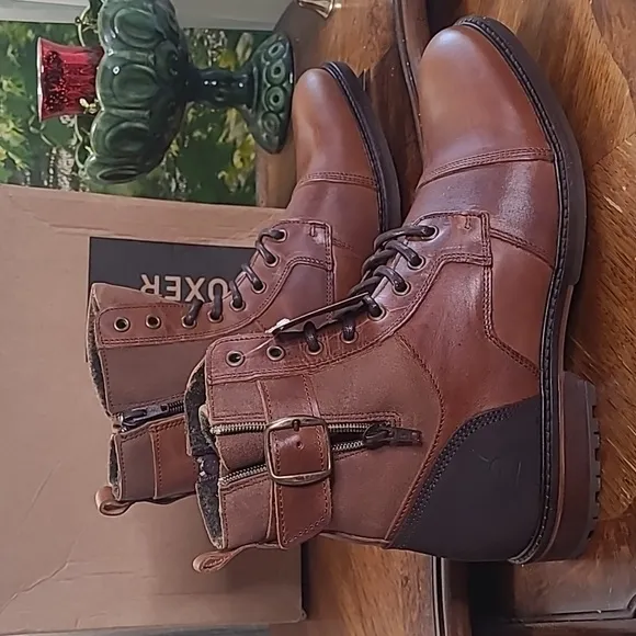 New in box! Bull Boxer 45 Mens 11.5 leather chukka lace up ankle boots cognac