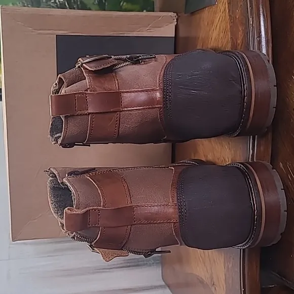 New in box! Bull Boxer 45 Mens 11.5 leather chukka lace up ankle boots cognac
