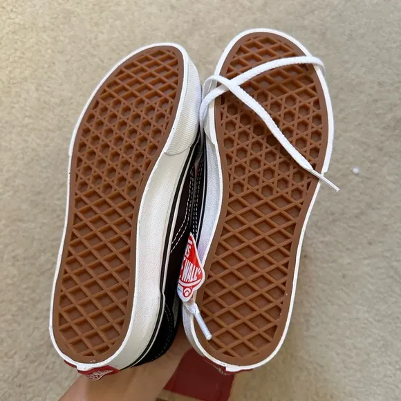 NEW Kids Classic Old Skool Vans Shoes