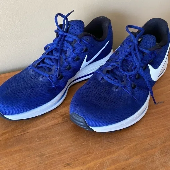 NEW! Men’s NIKE Zoom Vomero 12 Running Shoes - Size 13