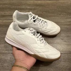 New Men's PUMA King Top IT Indoor Futsal Soccer Shoes Sz US 8.5 White 107349-02