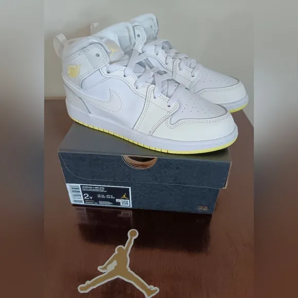 NEW Nike Air Jordan 1 Mid (PS) Kids Shoes Sneakers Various Sizes