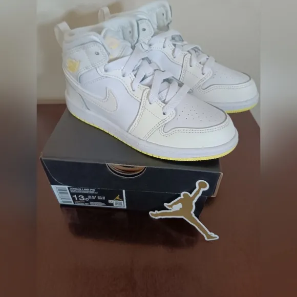 NEW Nike Air Jordan 1 Mid (PS) Kids Shoes Sneakers Various Sizes