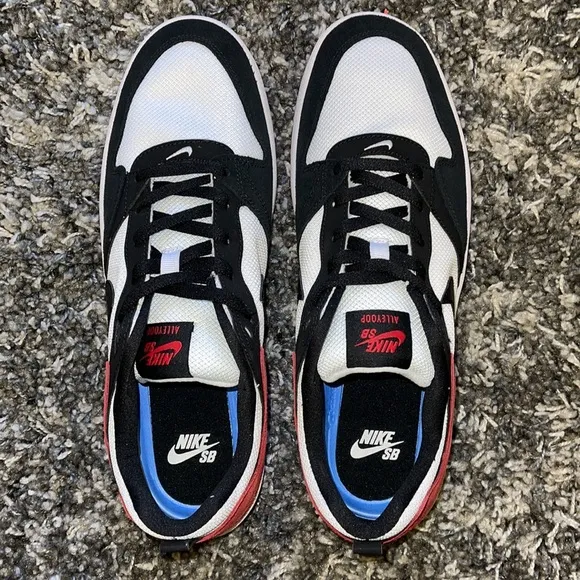 New NIKE SB Alleyoop in White/University Red/White/Black