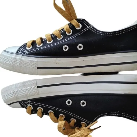 New Orleans Saints Football Team Fan Shoes Womens Size 5 /35 Black &amp; Gold