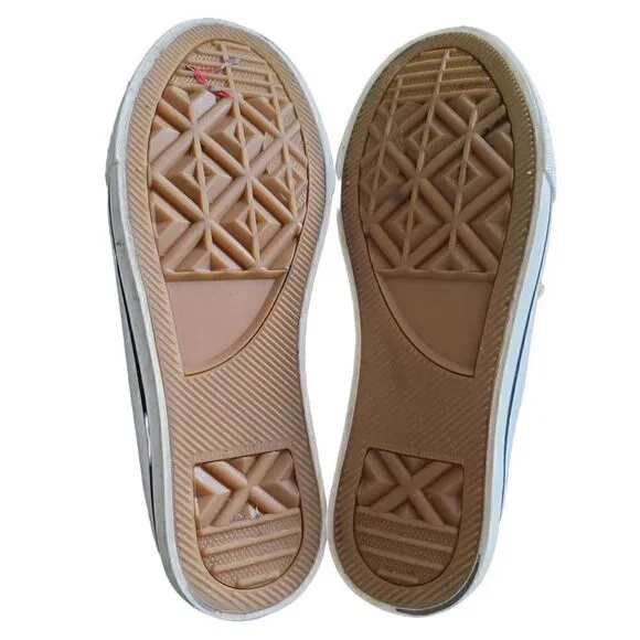 New Orleans Saints Football Team Fan Shoes Womens Size 5 /35 Black &amp; Gold