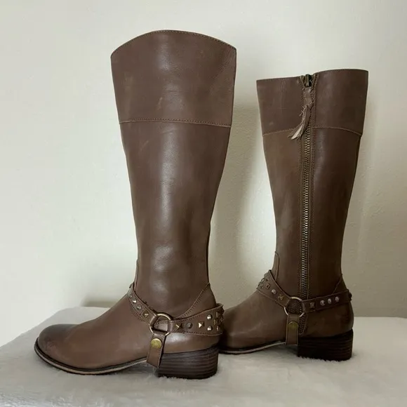 New! Retail $120 BP. Knee High Brown Leather Boots with Studded Design Size 6.5M