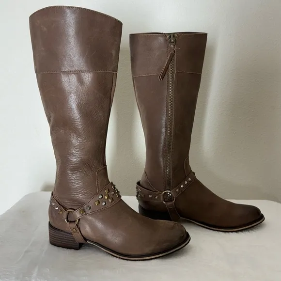 New! Retail $120 BP. Knee High Brown Leather Boots with Studded Design Size 6.5M