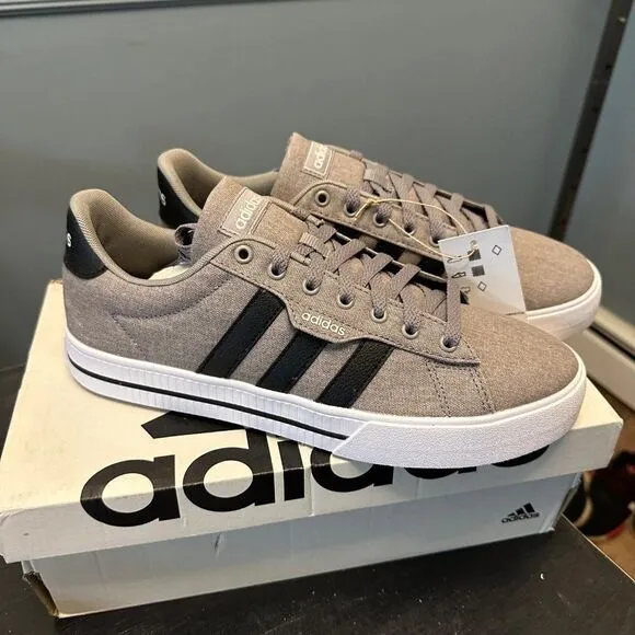 NIB Adidas Skateboard Shoes Sneakers FW3270 Size 9