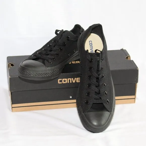 NIB Converse Chuck Taylor Unisex Classic Black Low Top Shoes Womens 9.5 Mens 7.5