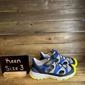 NIB New Big Kids‎ Keen Motozoa Gray Outdoor Water Hiking Shoes Sandals Size 3 Y