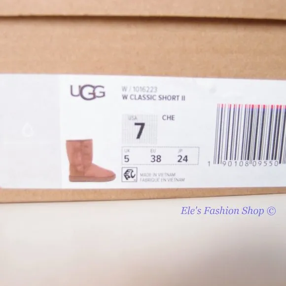 NIB UGG Classic Short II Genuine Sheepskin Boots Chestnut Brown US 7 AUTHENTIC