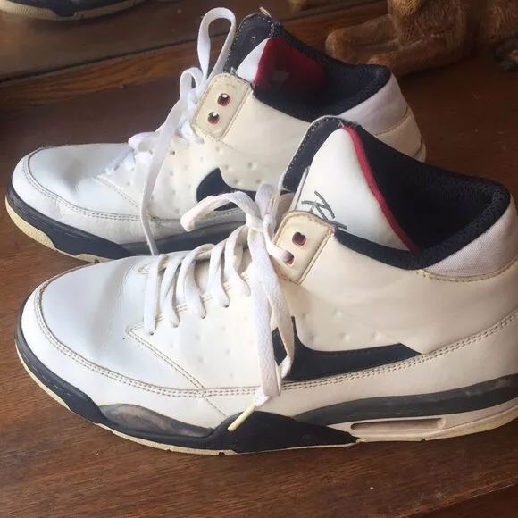 Nike air flight classic white shoes
