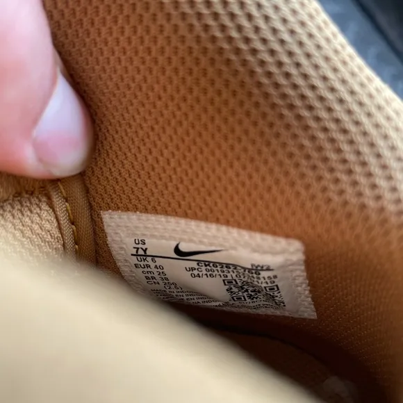 Nike Air Force 1 High LV8 3 Wheat Shoes GS
