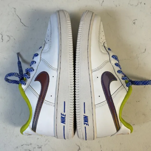 Nike Air Force 1 LV8 &quot;Phygital&quot; Grade School Boys' Shoe Size 1Y (DQ7770-100)
