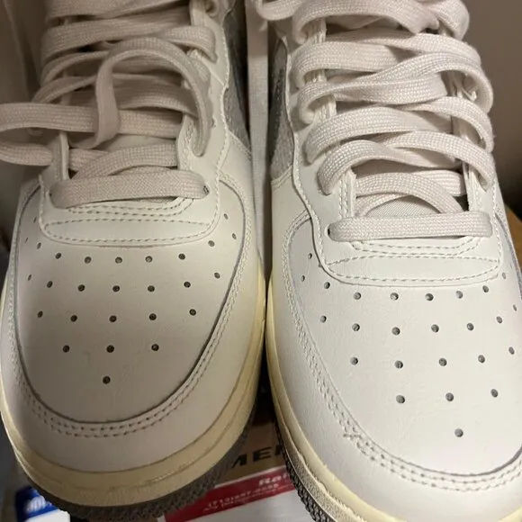 Nike Air Force size 7Y grade school. Men’s  7 new in box no lid