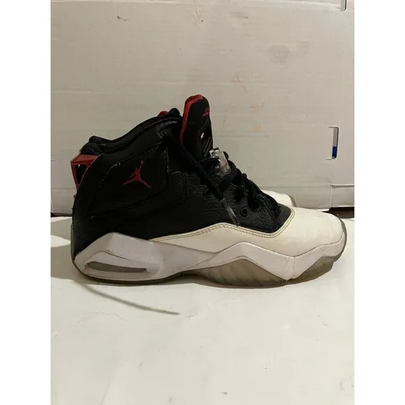 Nike Air Jordan B'Loyal CK1425-016 Youth Size 4.5 Black Red White sneakers shoes