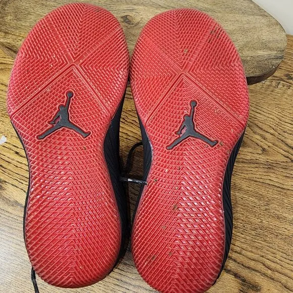 NIKE Air Jordan Why Not? Zer0.1 Black and Reds