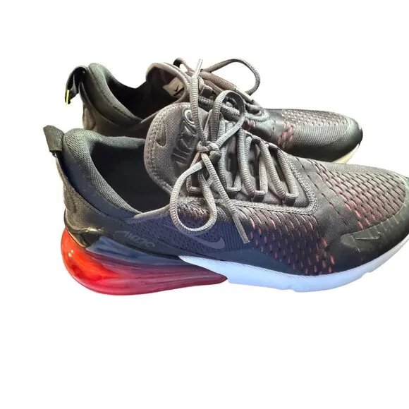 Nike Air Max 270 Black &amp; Red Men's Running Shoes Size 11.5