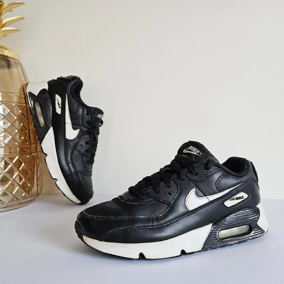 Nike Air Max 90 Black White Classic Sneakers Athletic Running Shoes Size 3Y