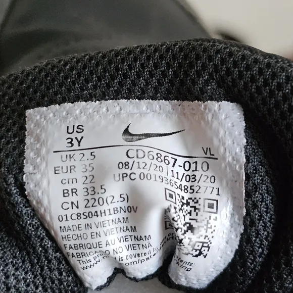 Nike Air Max 90 Black White Classic Sneakers Athletic Running Shoes Size 3Y