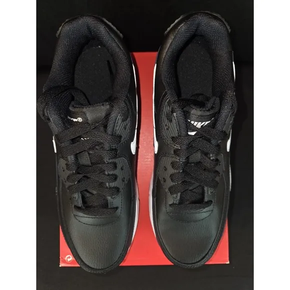 Nike Air Max 90 Black White Leather Shoes CD6864-010 Youth Size 5Y BRAND NEW!