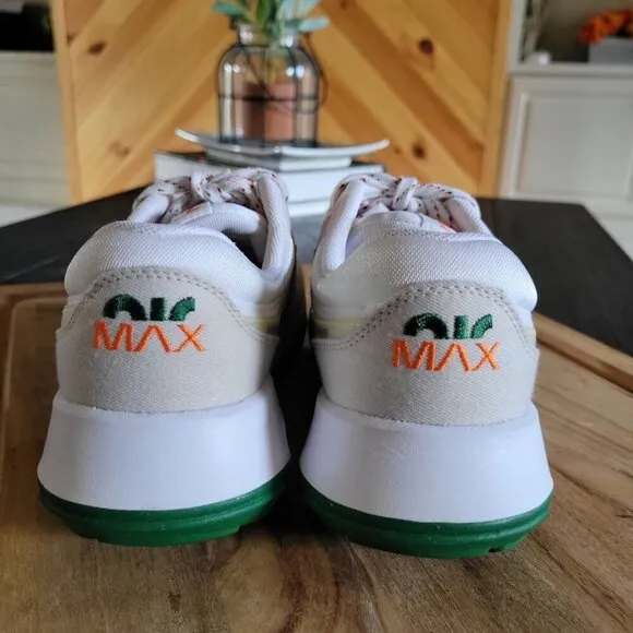 Nike Air Max  Nike Youth Sneakers  White &amp; Green  6Y  DX2957-100