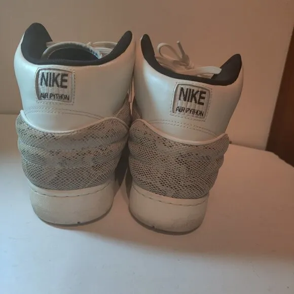 Nike Air Python Athletic Shoes, White &amp; Grey Snakeskin on White Leather. Sz 10